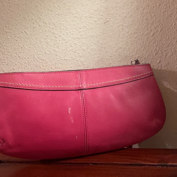 Coach Oversized Wristlet - Picture 4 of 7